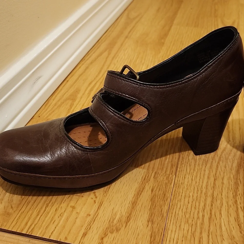 Clarks Artisan Leather Heels - Picture 8 of 9